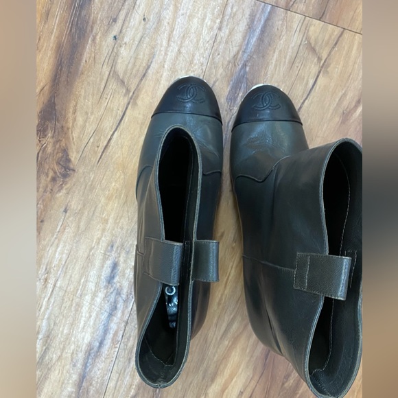 These Authentic Chanel booties are so gorgeous. The gray and black make them 😍 - Picture 3 of 11